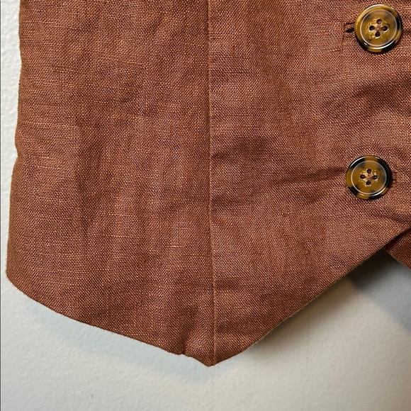Lovers + Friends Asa Linen Vest in Chocolate size XS 
Lovers and Friends - Picture 6 of 12